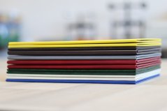 Barevné desky na diplomy Barevné desky na diplomy