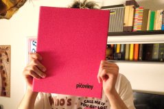 Ten první šanon s majitelem :)