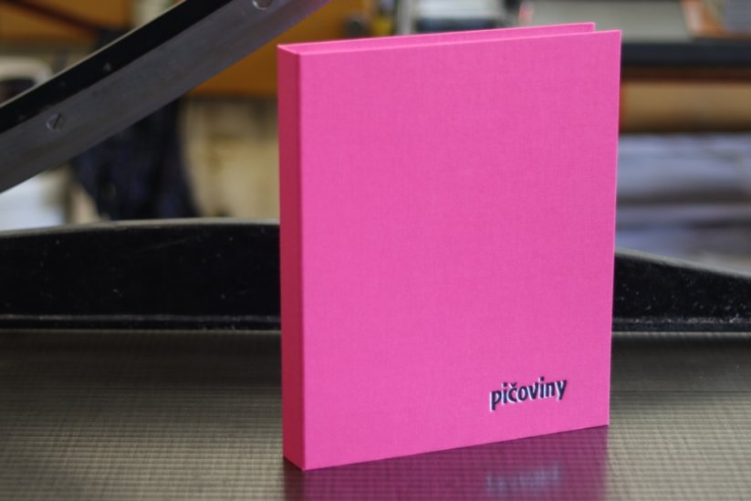 Růžový šanon - Pi*oviny