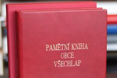 Kronika pro ruční zapisování, větší A4, 192 listů, pravá kůže