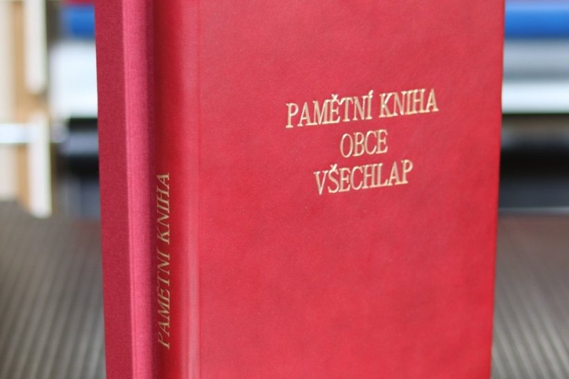 Kronika pro ruční zapisování, A4, 192 listů, pravá kůže - Barva kůže: Černá (80)